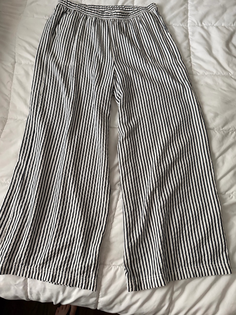 Men's Black and White Striped Wide-Leg Pants